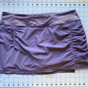 Lululemon Skirt/Skort Size 8 Purple